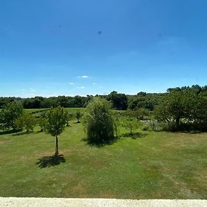 Saint-Caprais-de-Bordeaux Chateau Canteloup B&B Exterior photo