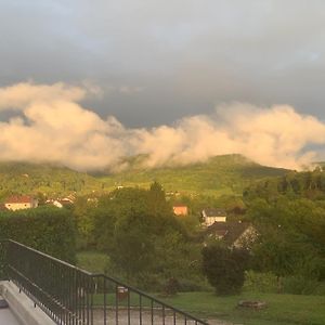 Longue Vue En Arbois B&B Exterior photo