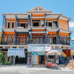 Hotel Dan Rumah Makan Tanggulasi 사란간 Exterior photo