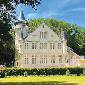 Boussageau Chateau Picol Entre Futuroscope Et Chateaux De La Loire B&B Exterior photo