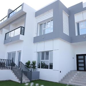 알 샤르퀴야 Sea View Chalet Al Ashkharah 빌라 Exterior photo