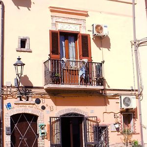 레시나 La Luna Nel Pozzo B&B Exterior photo