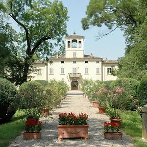 Ponte Taro Casa Nella Campagna Parmigiana. 빌라 Exterior photo