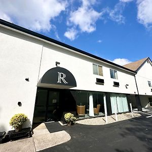 Regency Inn & Suites 웨스트 스프링필드 Exterior photo