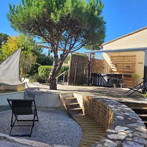 Malves-en-Minervois Le Mas Chambre Avec Jacuzzi Prive B&B Exterior photo