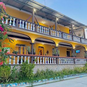 Hotel San Miguel 플로레스 Exterior photo