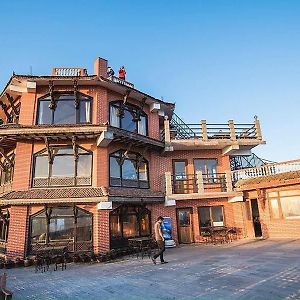 피스풀 코티지 앤 카페 뒤 몽트 호텔 나가르코트 Exterior photo