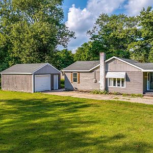 Pet-Friendly Indiana Home With Porch, Near Downtown! 데일빌 Exterior photo