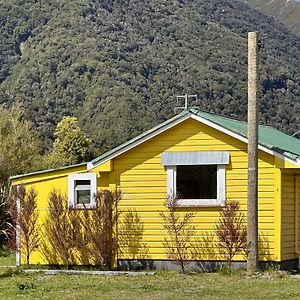 Otira Rustic, Basic Cosy Alpine Hut, In The Middle Of The Mountains 빌라 Exterior photo