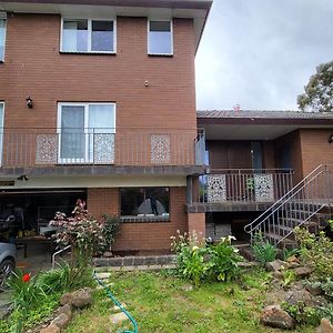 Nice View In Greensborough D 호텔 Watsonia North Exterior photo