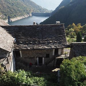 Mergoscia Casa Bruja Tradizionale Rustico Ticinese 아파트 Exterior photo