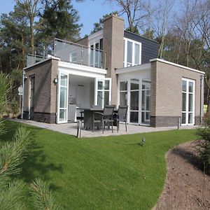 Beautiful Villa On The Veluwe 오털로 Exterior photo