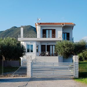 Nafpaktos Shingle Villa Exterior photo