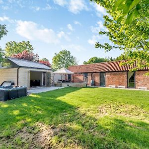 Howell Red Brick Barn - Uk39916 빌라 Exterior photo