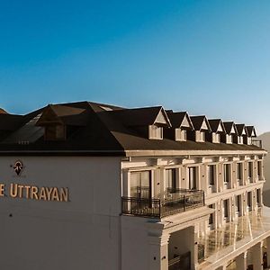 The Uttrayan - Luxury Meets Tranquility 호텔 Kaliana Exterior photo