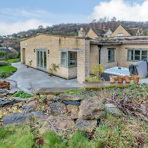 Coach House Cottage Wotton-under-Edge Exterior photo