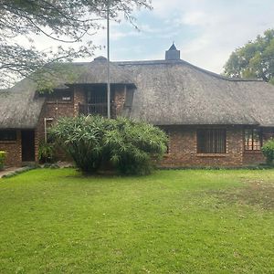 Okgethilwe Lodge 사비 Exterior photo