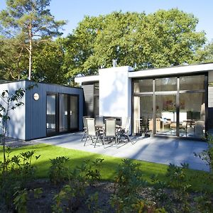 Modern Holiday Home On The Veluwe 오털로 Exterior photo