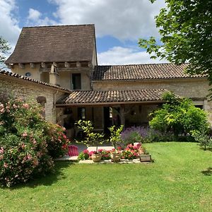 Larocal Au Bonheur Des Oiseaux B&B Exterior photo