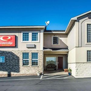 Econo Lodge Inn & Suites Airport 시러큐스 Exterior photo