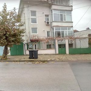 Магнолия 호텔 Elhovo  Exterior photo