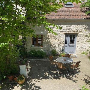 Location D'Une Maisonnette Au Coin Du Feu 호텔 Mareil-sur-Mauldre Exterior photo