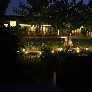 Buckscent Corbett Retreat 호텔 Kota Bāgh Exterior photo