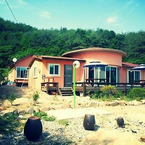 Seonbichon Lake Pension Yeongju Exterior photo