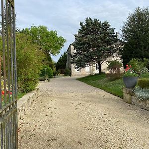 Saint-Porchaire Domaine De La Perthuiserie B&B Exterior photo