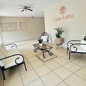 Hotel Casa Luna 마나과 Exterior photo