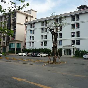 방콕 벤 플레이스 아파트 호텔 Exterior photo