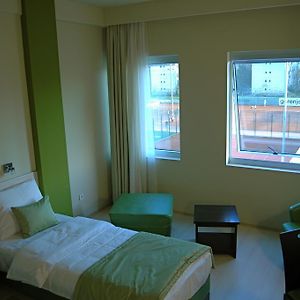 Hotel Elit 노비사드 Room photo