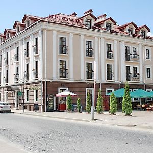 Optima Collection Kamianets-Podilskyi 호텔 Exterior photo