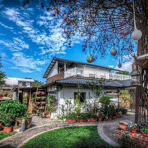 Hou Shan Ren Jia B&B 루예 Exterior photo