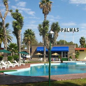 Hotel Las Palmas Midway Inn 마테우알라 Exterior photo