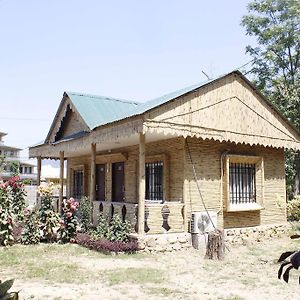 Gorkha Hamlet Resort 사우라하 Exterior photo