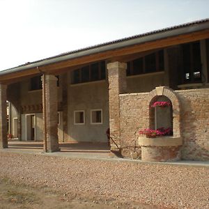 로니고 Agriturismo Al Casale 빌라 Exterior photo