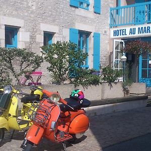 Hotel Au Marais 쿨롱 Exterior photo