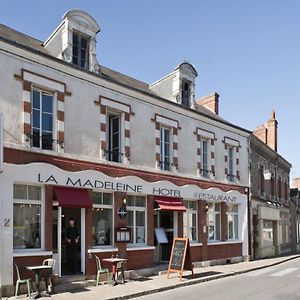 La Madeleine 호텔 Saint-Benoît-sur-Loire Room photo