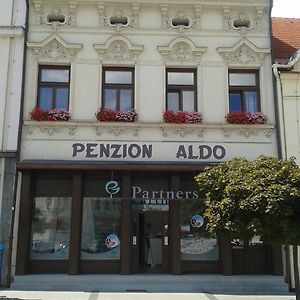 Penzion Aldo 호텔 Karviná Exterior photo