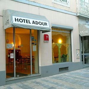 호텔 아두르 포 Exterior photo