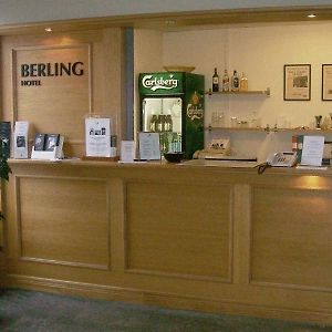 Berling Hotel 카를스타 Exterior photo