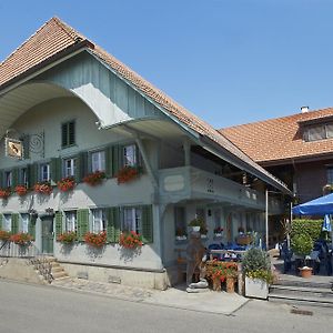 Gasthof Baeren 호텔 Ranflüh Exterior photo