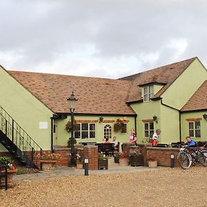 Southill The Green Man Stanford B&B Exterior photo