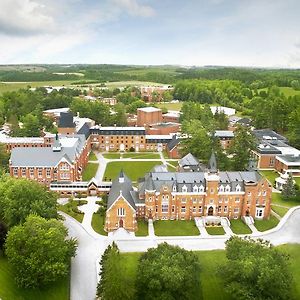 Bishop'S University 호텔 셔브룩 Exterior photo