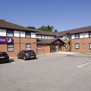 Premier Inn Southampton North Exterior photo