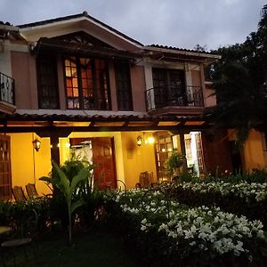 Hotel Boutique Villa Maya 마나과 Exterior photo
