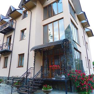 야렘체 Glanz B&B Exterior photo