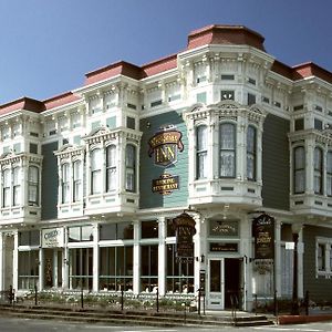 Victorian Inn 펀데일 Exterior photo