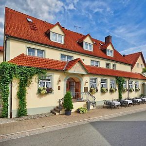 Brauereigasthof Zum Loewenbraeu 호텔 아델스도프 Exterior photo